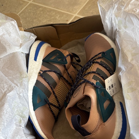 adidas Pink Knit Sneakers with Blue Accents - Picture 9 of 9